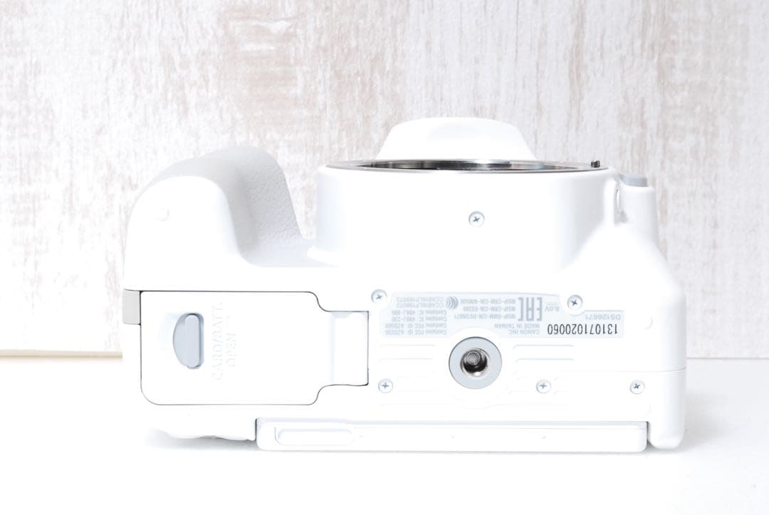 ✨Canon Kiss X9✨　人気カラーホワイト Wi-Fi搭載