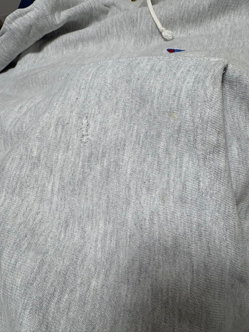 Champion グレー フード付きパーカー　リバースウィーブ