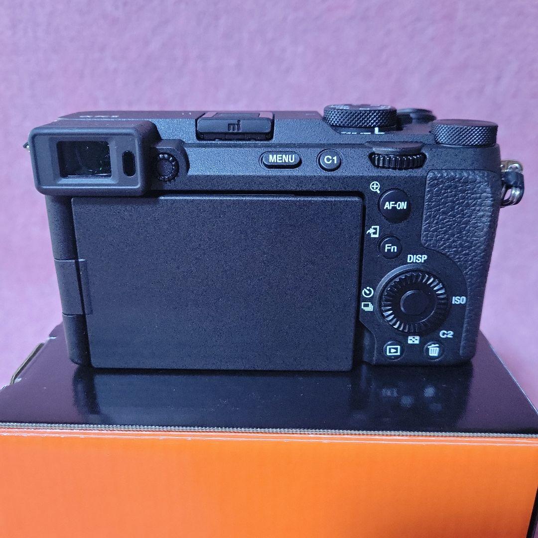 【美品】Sony α7C II カメラ　別購入ストラップ付き　液晶フィルム貼付