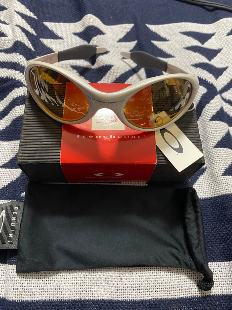 2*t様 Oakley Trenchcoat トレンチコート白