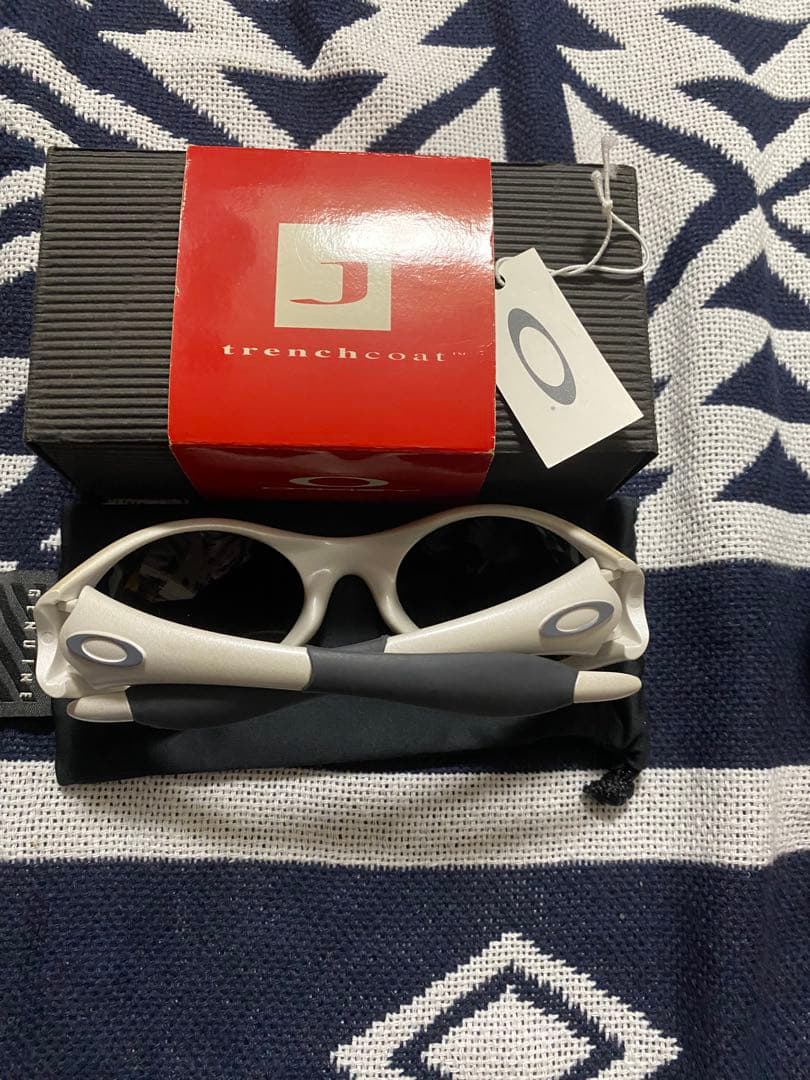 2*t様 Oakley Trenchcoat トレンチコート白