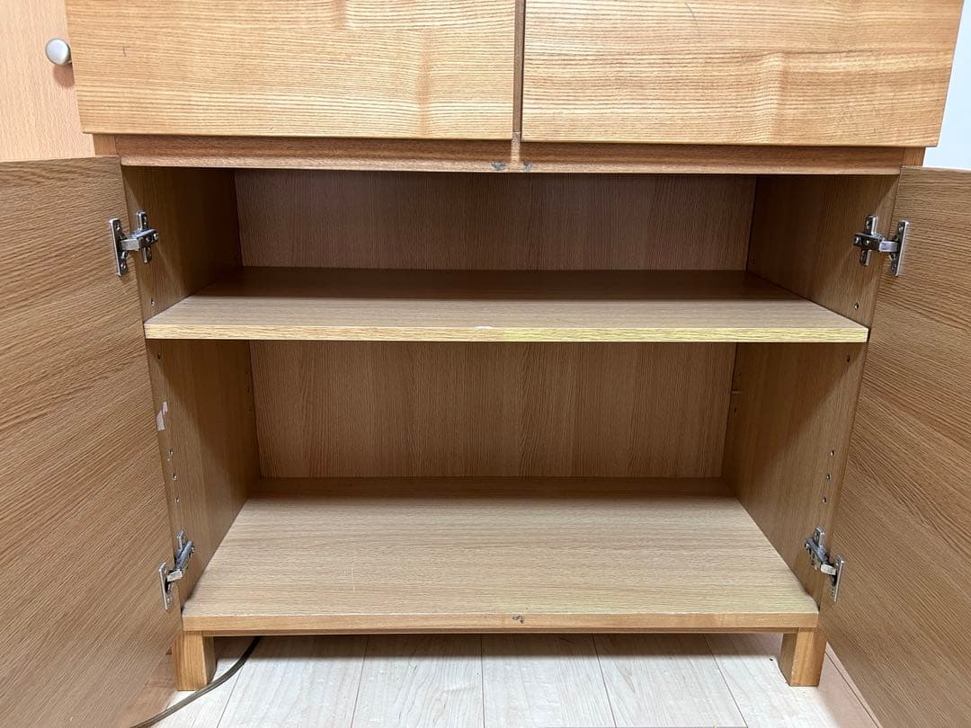 無印良品　オーク材脚付きキャビネット