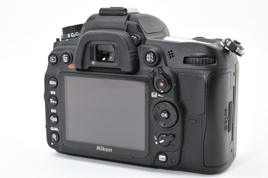 ■ 美品・極少ショット数1786回 ■ ニコン Nikon D7000 ボディ