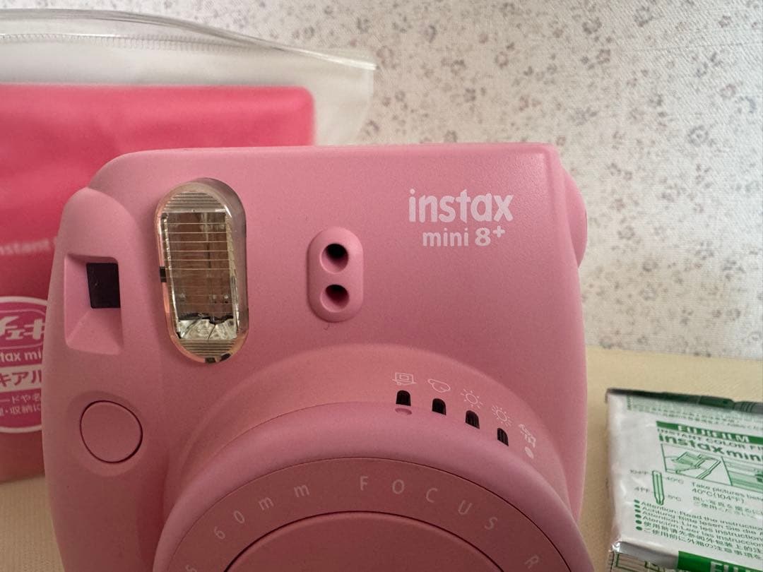 チェキ instax8＋ ピンク