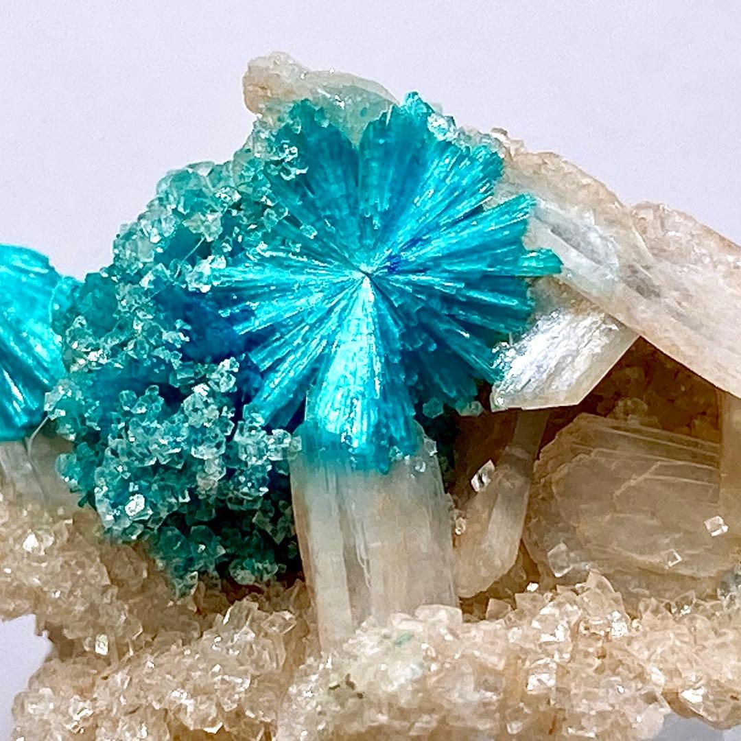 じ*ん様 カバンサイト　スティルバイト　原石　鉱物標本　天然石　489