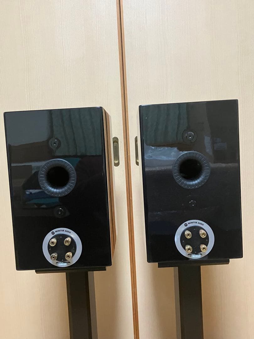 Monitor Audio Silver2 Gloss black ペア