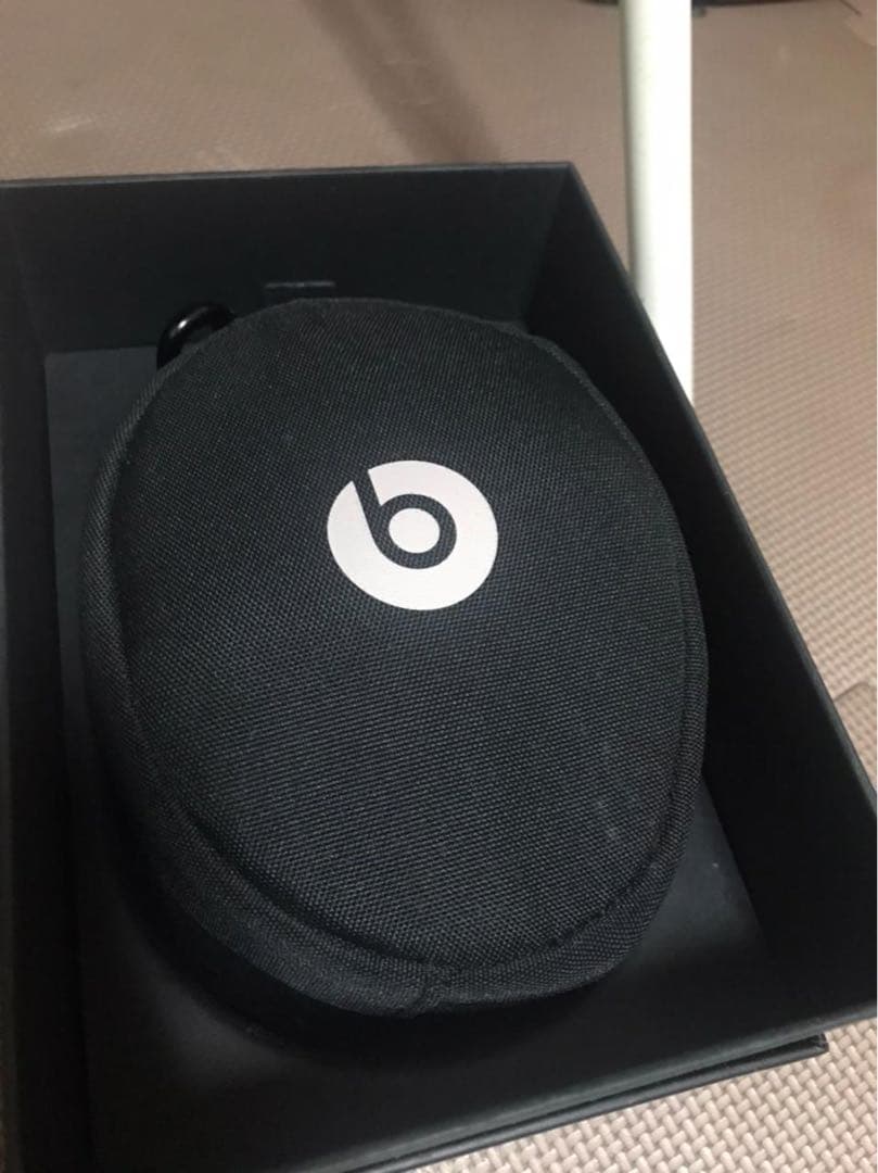 ヘッドホン Beats soli 3 wireless