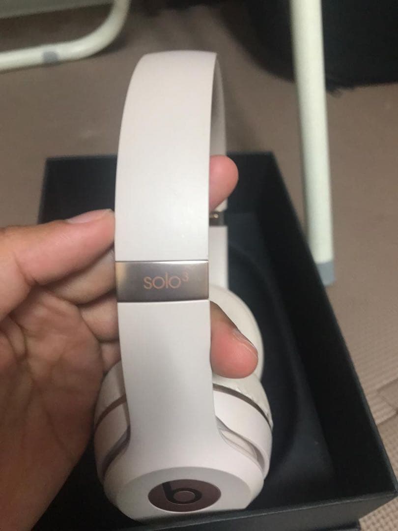 ヘッドホン Beats soli 3 wireless