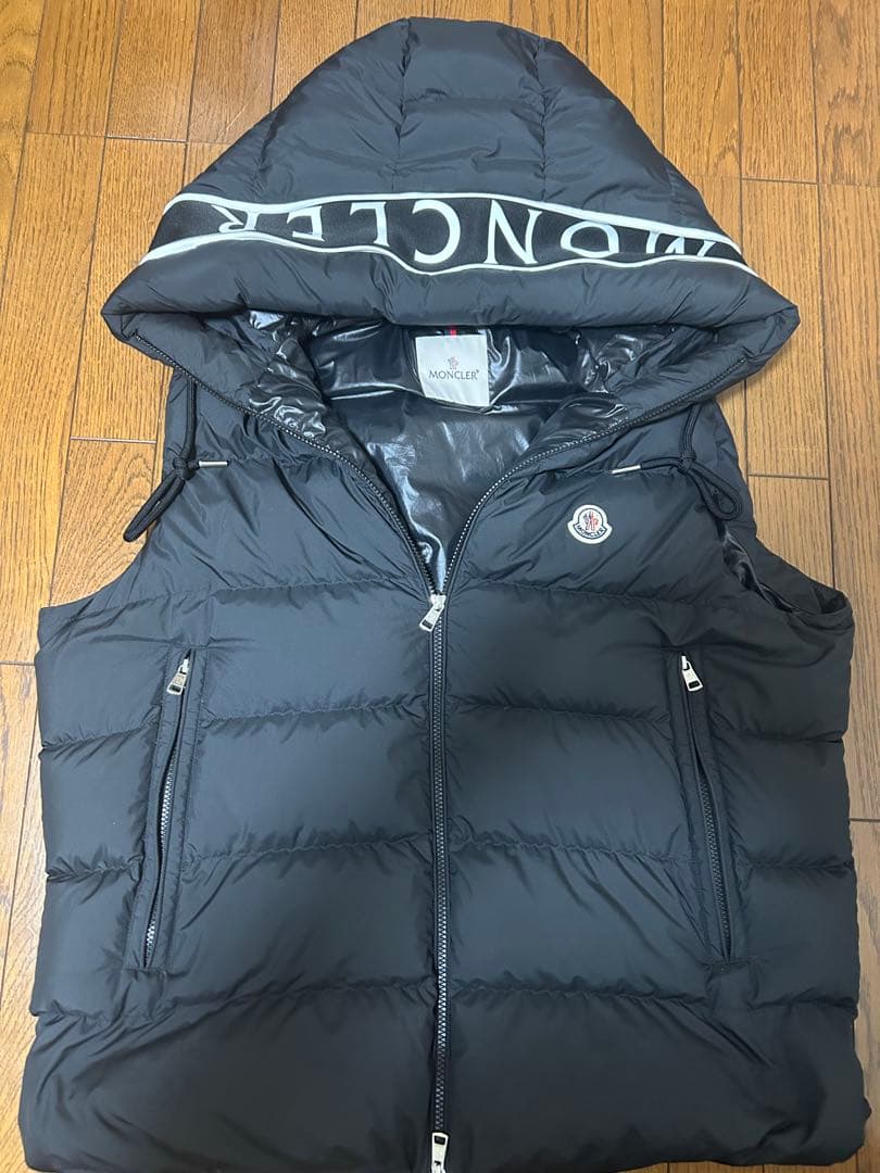 モンクレール ダウンベスト CARDAMINE