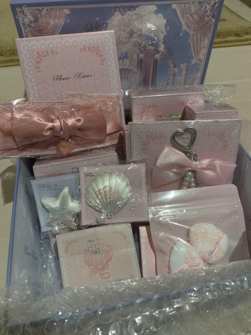 本日限定　フラワーノーズシェルズジュエル豪華14点ボックス➕ 限定バッグ❗️❗️