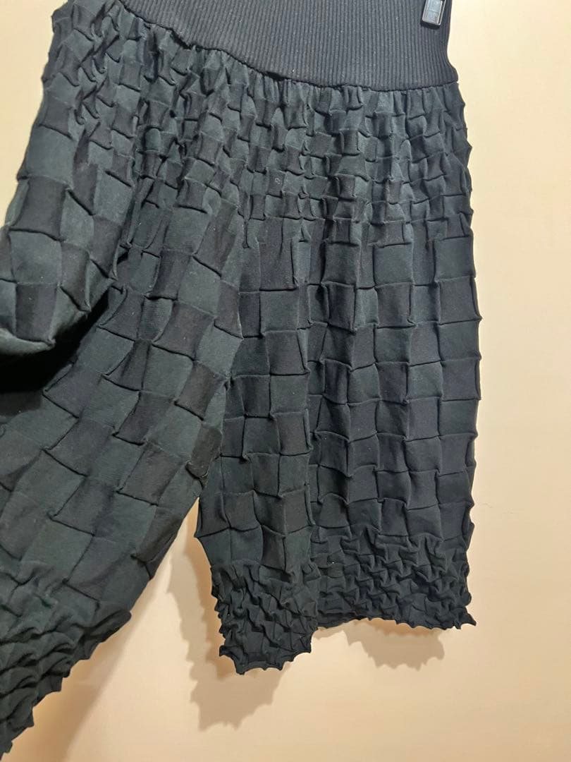 イッセイミヤケ PLEATS PLEASE プリーツ　ショートパンツ