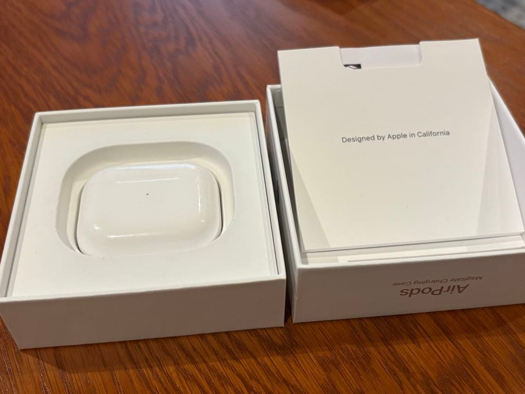 AirPods第3世代　MagSafe対応美品　中古　充電コード無し　正規箱有り