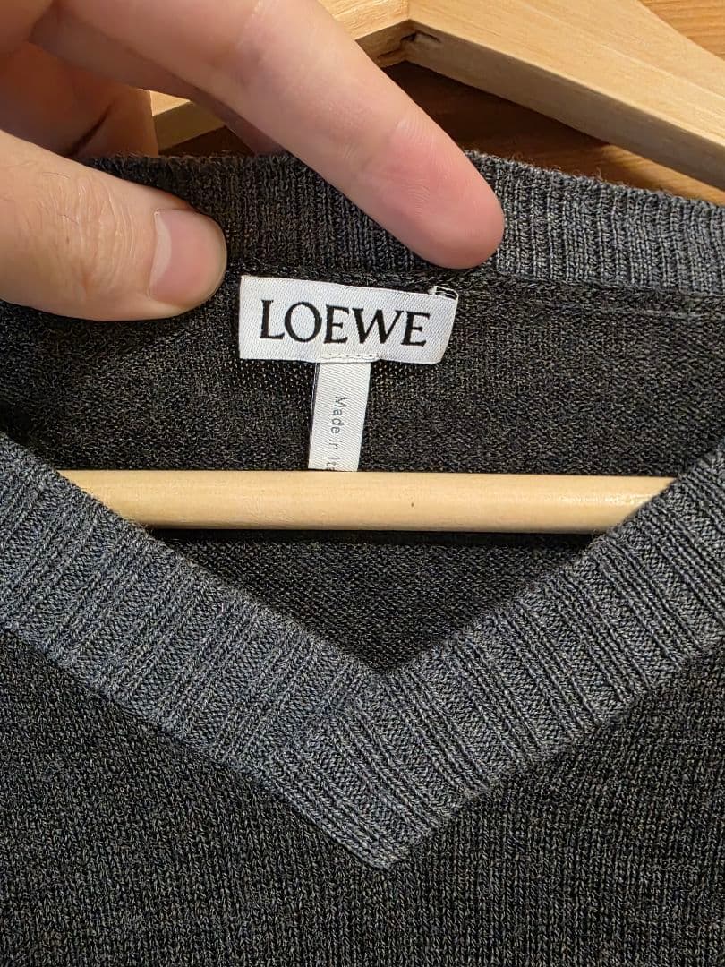 LOEWE　21aw Vネック ニットセーター