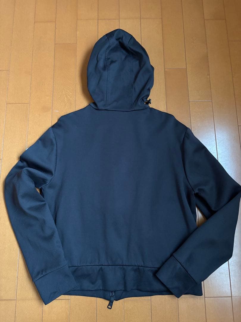 モンクレール　フロントロゴパーカー　ブラック