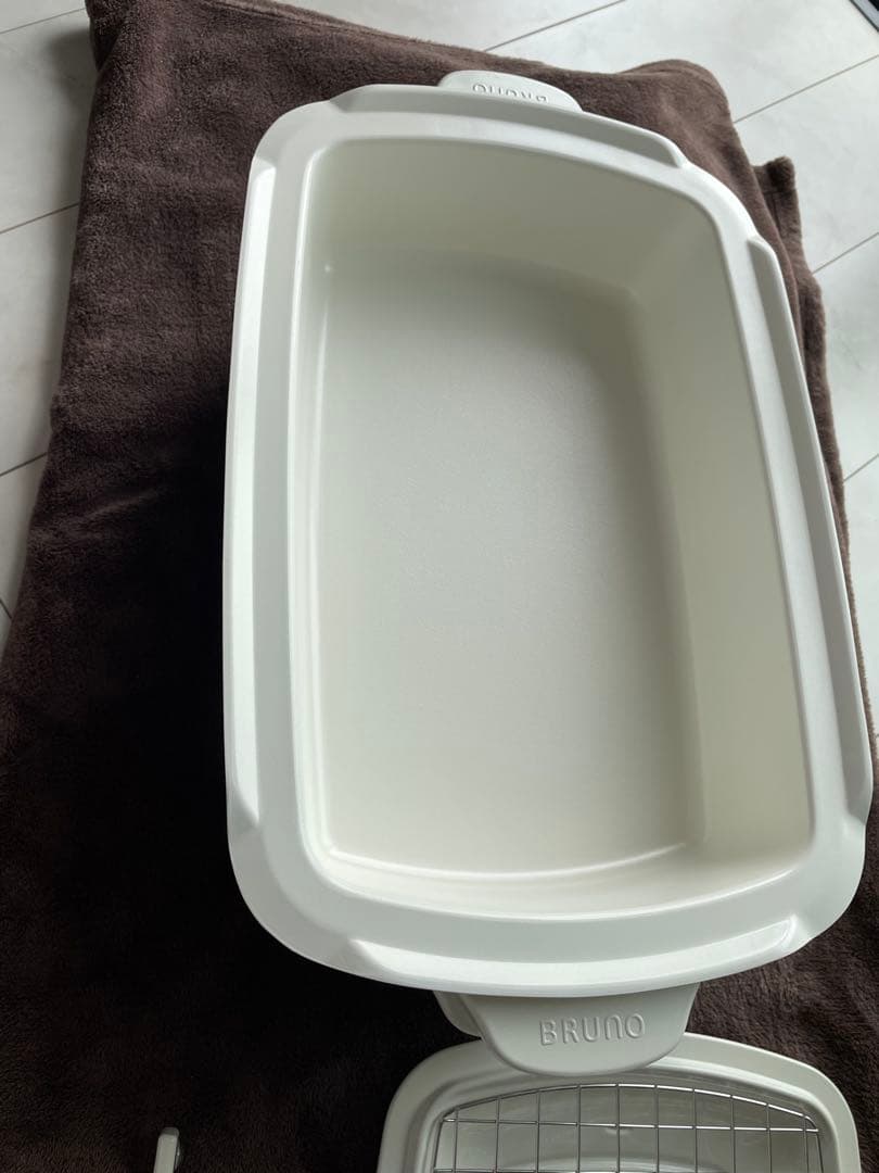 【新品未使用】BRUNO ホットプレート 中型 ホワイト