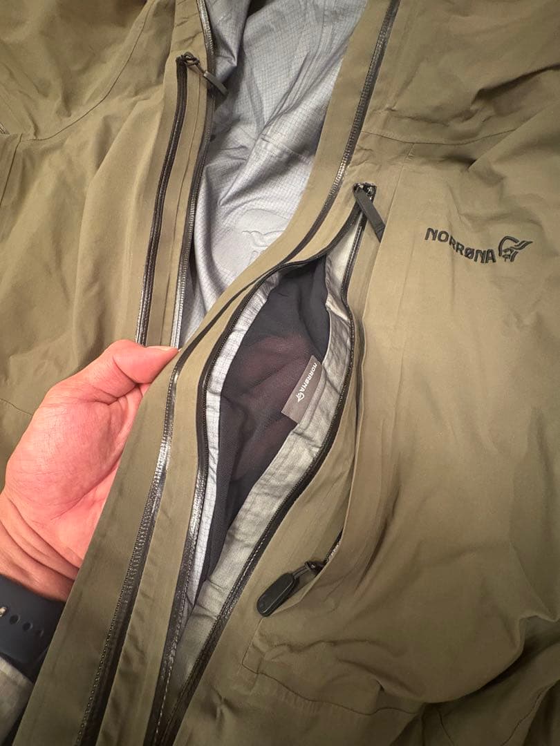ノローナ　ロフォテンGORE-TEX Proジャケット