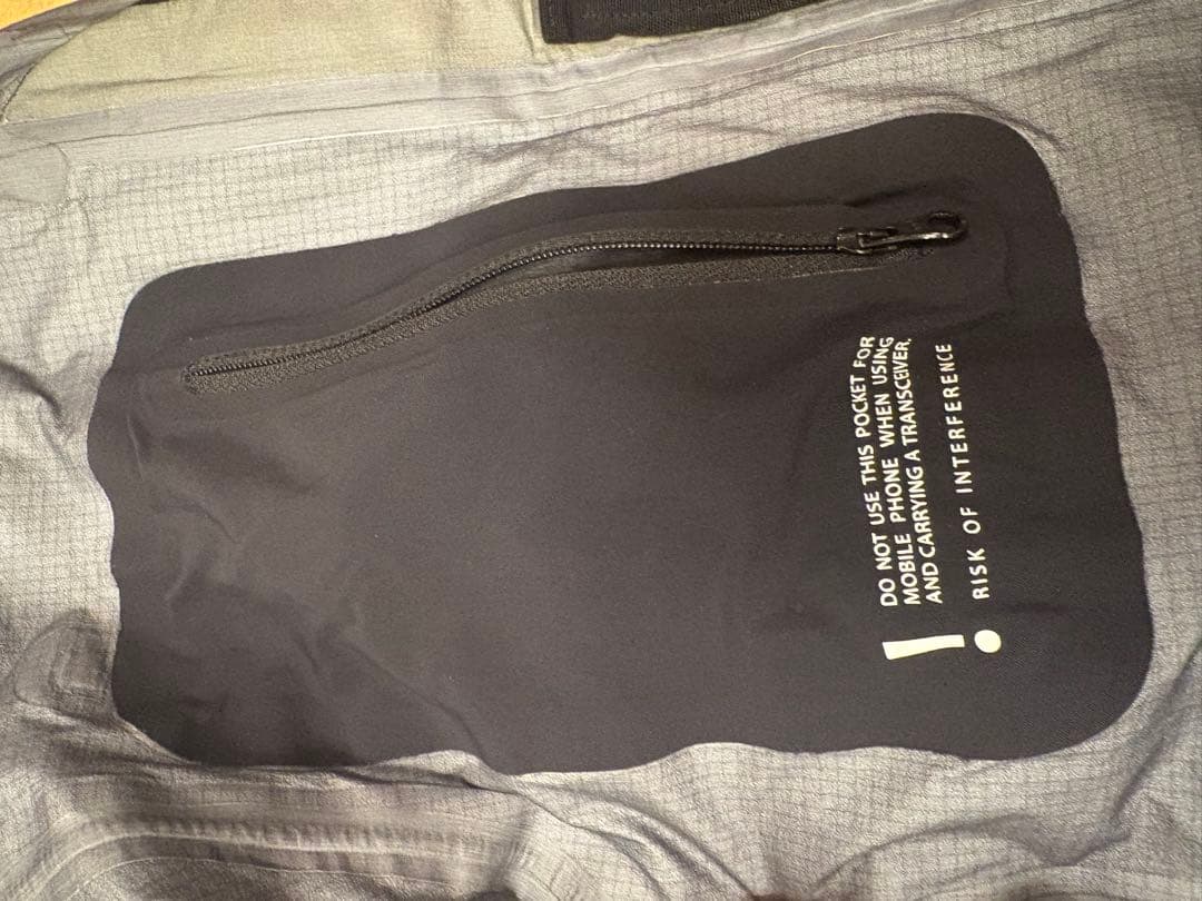 ノローナ　ロフォテンGORE-TEX Proジャケット