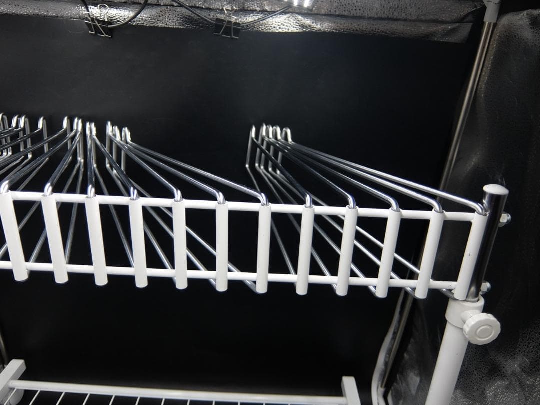 川口工器　スラックスハンガー 20本掛け 棚付き 高さ伸縮