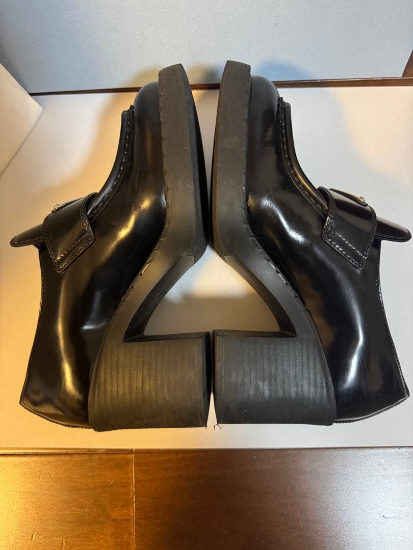 PRADA チョコレート　ブラッシュドレザー　ハイヒールローファー　美品