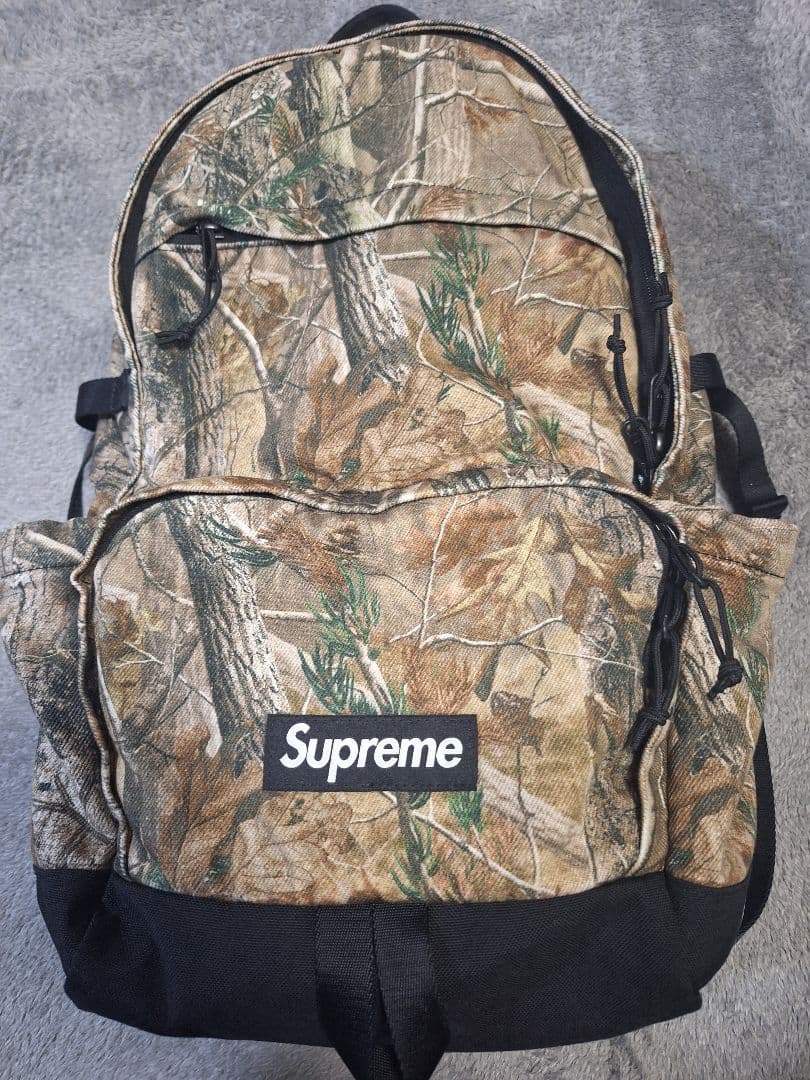コ*モ様 Supreme リアルツリー　リュック　美品