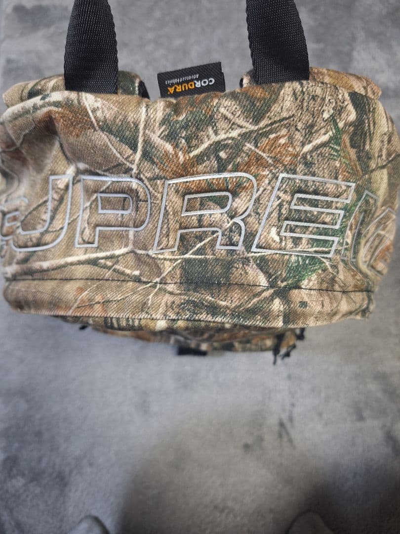 コ*モ様 Supreme リアルツリー　リュック　美品