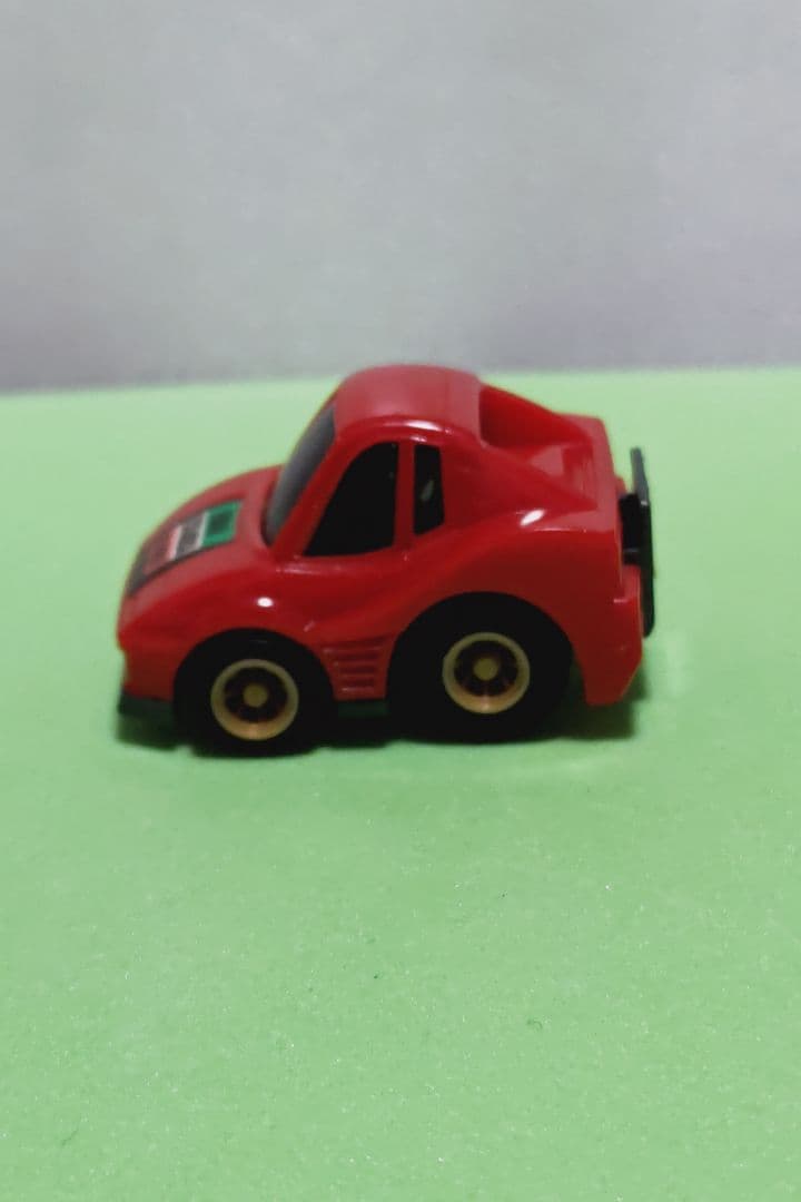 ド*グ様 チョロＱ、フェラーリ・テスタロッサ・赤色