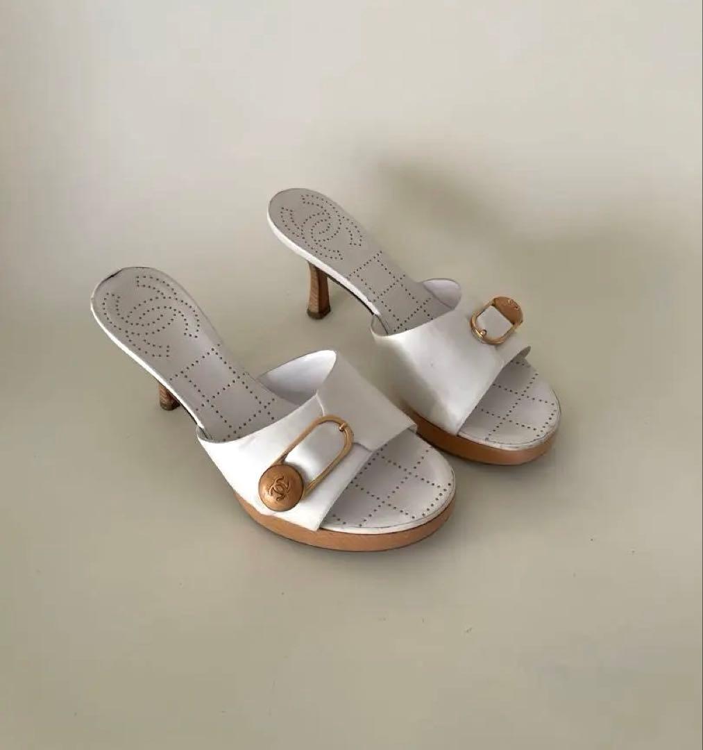 美品正規品Chanelシャネルホワイトサンダルミュール