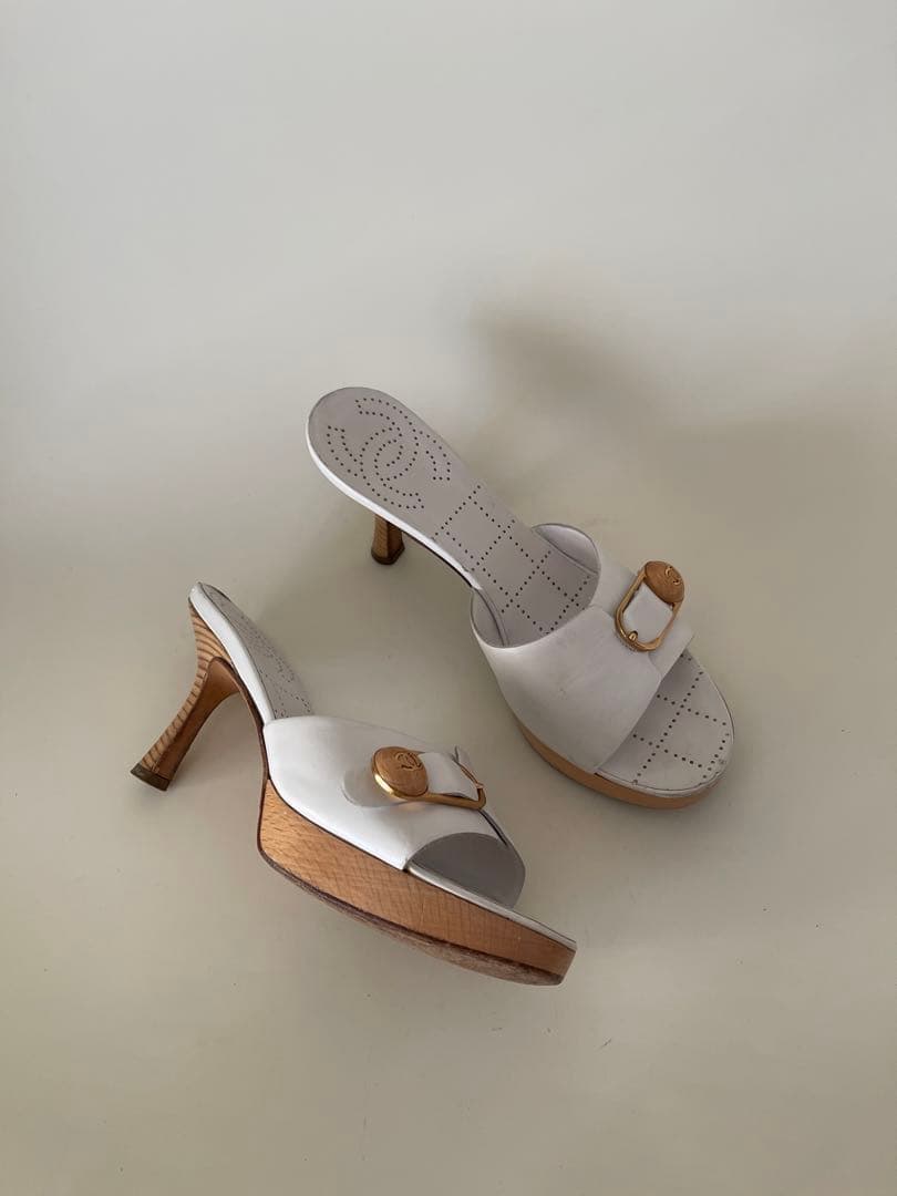 美品正規品Chanelシャネルホワイトサンダルミュール