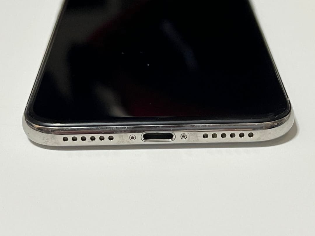 Apple iPhone X シルバー 本体