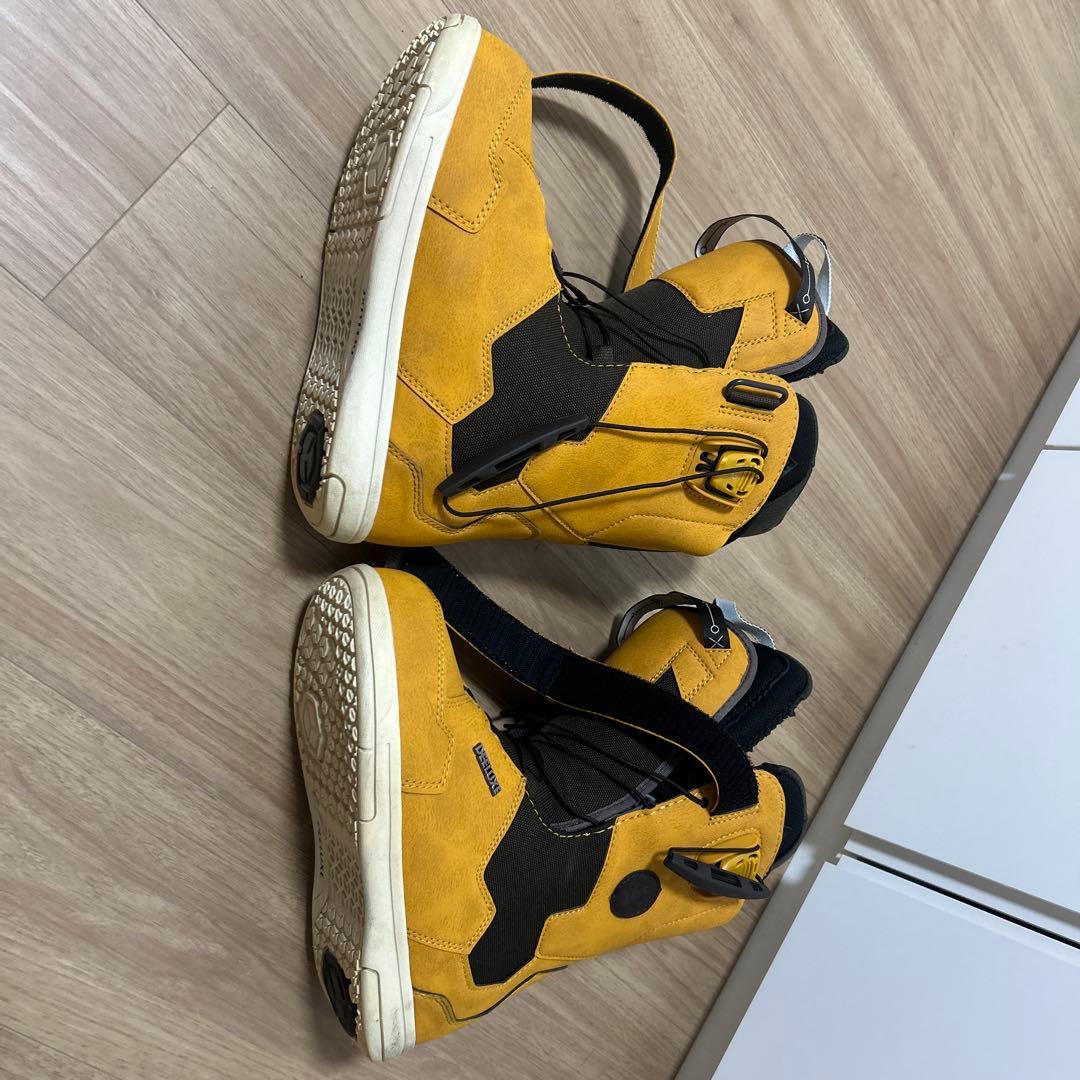 状態良好　DEELUXE ディーラックス ID LARA ララ24.5 ベージュ