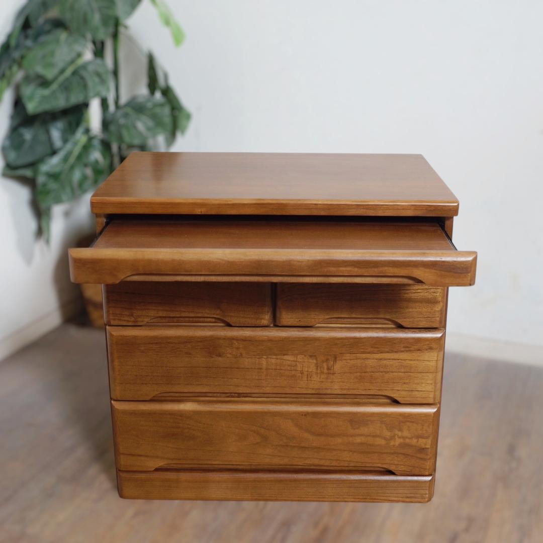 【新品】リビング にも置ける モダン な 仏壇 チェスト！ アウトレット