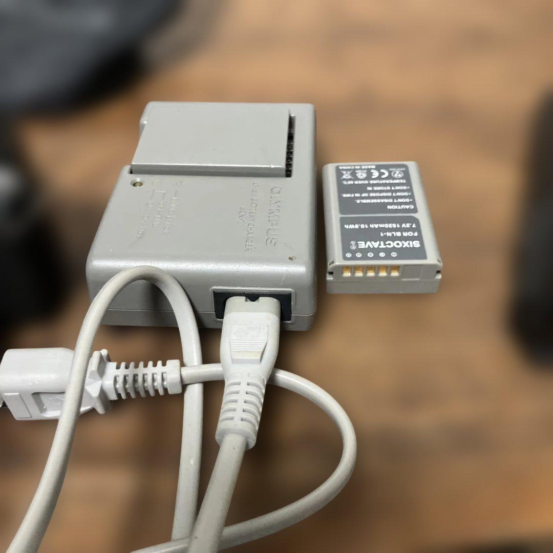 OLYMPUS OM-D E-M1 レンズ　LUMIX 12-60mm