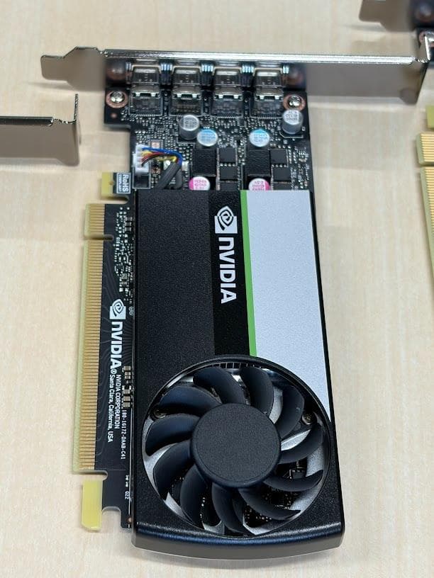 ☆ 新品未使用 ☆ NVIDIA T1000 8GB グラフィックボード*3個