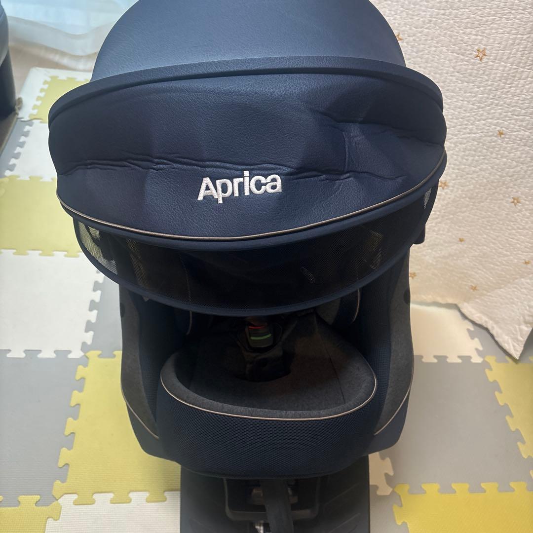 【美品】Aprica クルリラプラス ISOFIX チャイルドシート