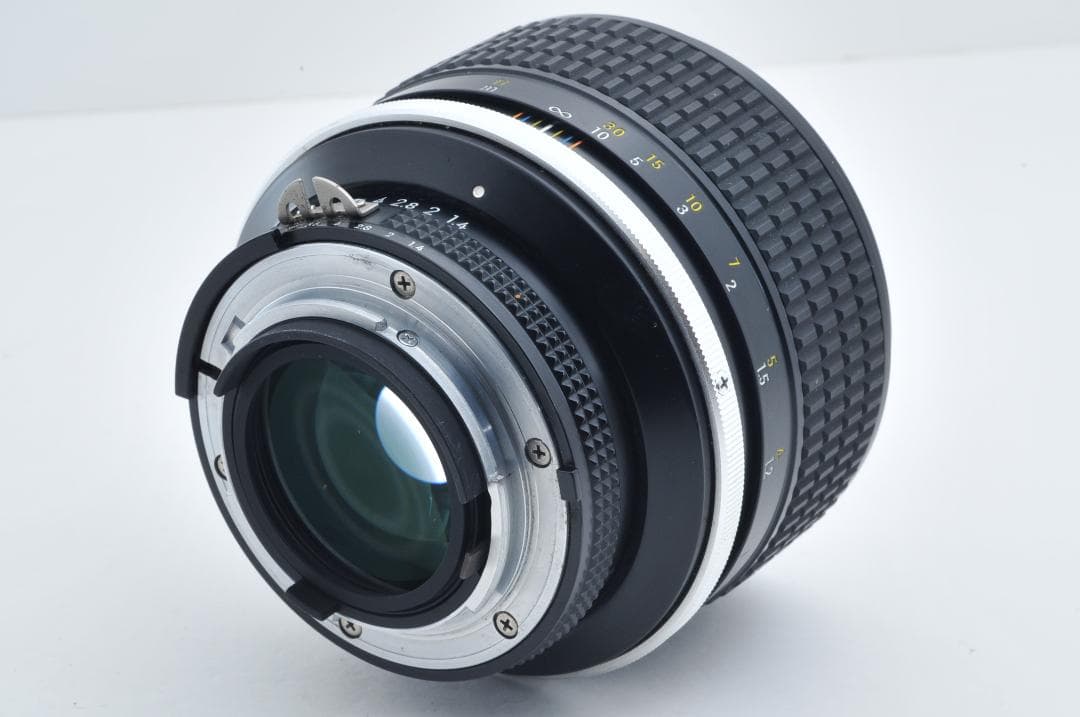 ニコン Nikon NIKKOR 85ｍｍ F1.4 Ai-s ≪油染み無し≫