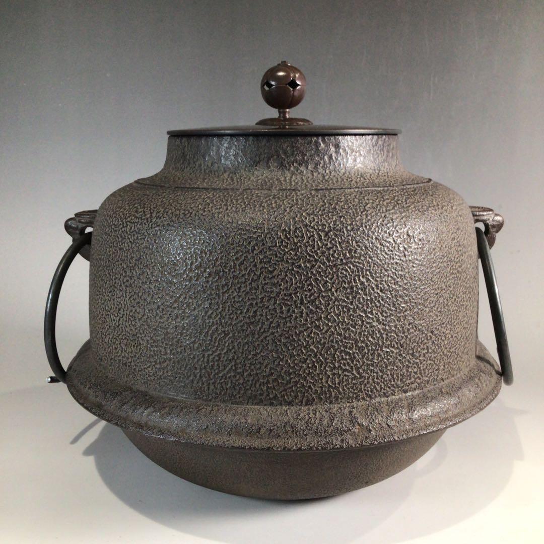 Ｐ５２　茶釜　『人間国宝　高橋敬典造』『真形羽釜』　共箱　茶道具