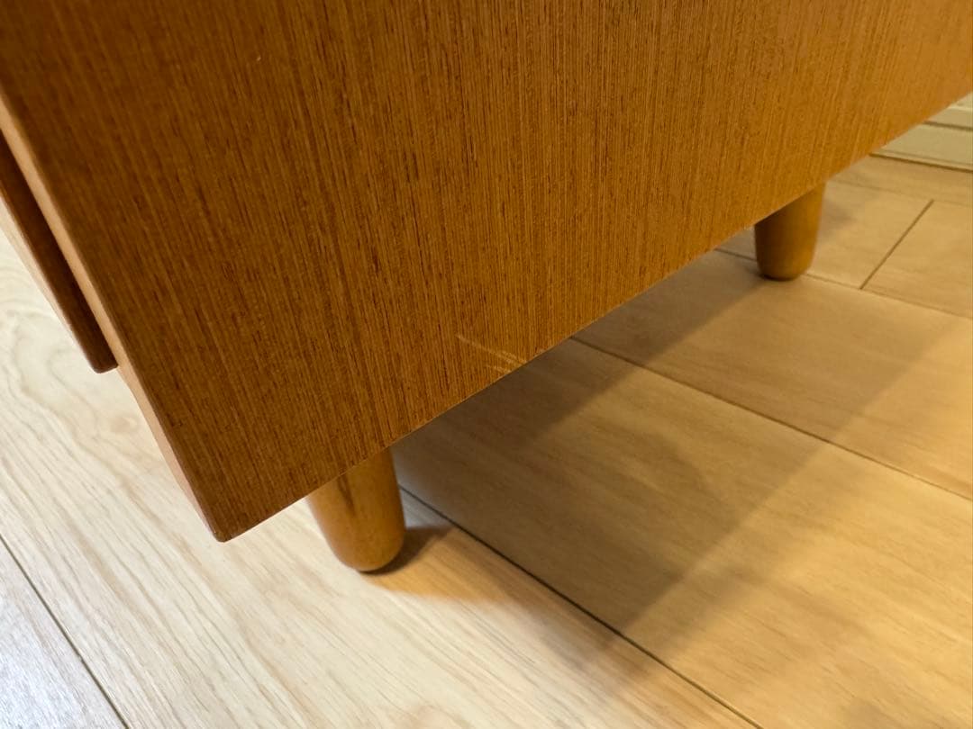 Unico Albero キャビネット