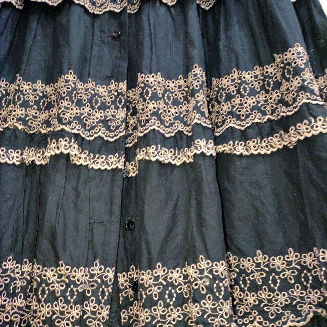 ピンクハウス　段々ワンピース　カットワーク、花刺繍入　濃紺✕ピンク