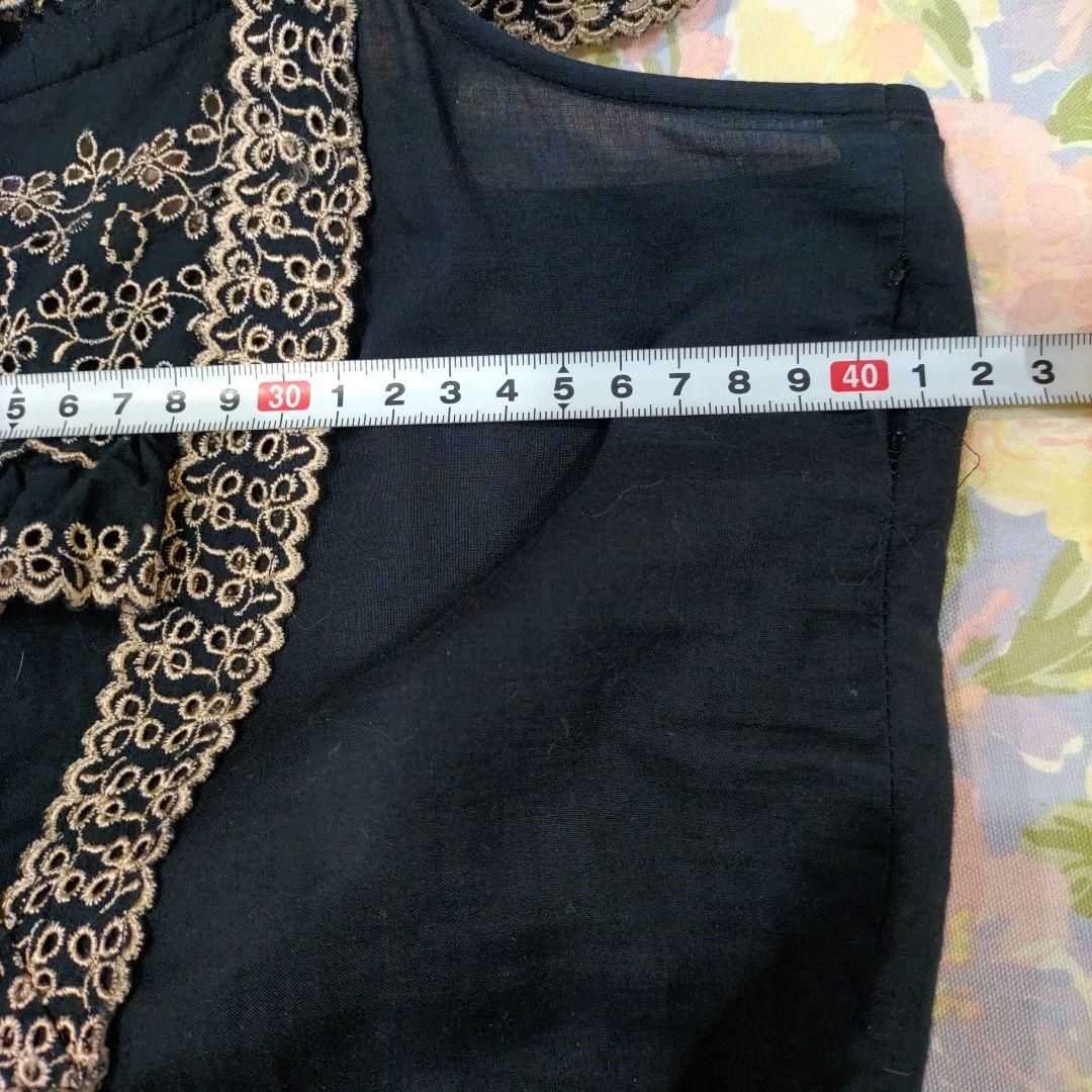 ピンクハウス　段々ワンピース　カットワーク、花刺繍入　濃紺✕ピンク