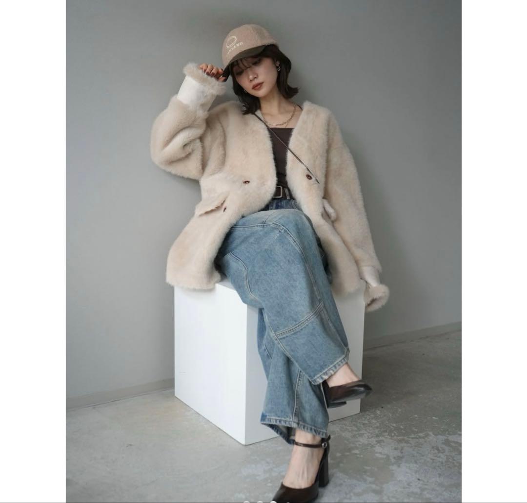 【anna 。さん専用】Lumier バッグ付エコファーノーカラーコート 新品