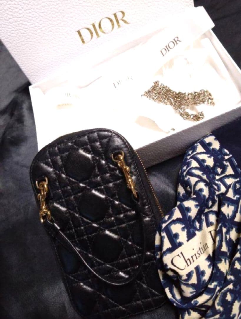 lou　　　　　　　【美品】Christian　Dior　フォンホルダー