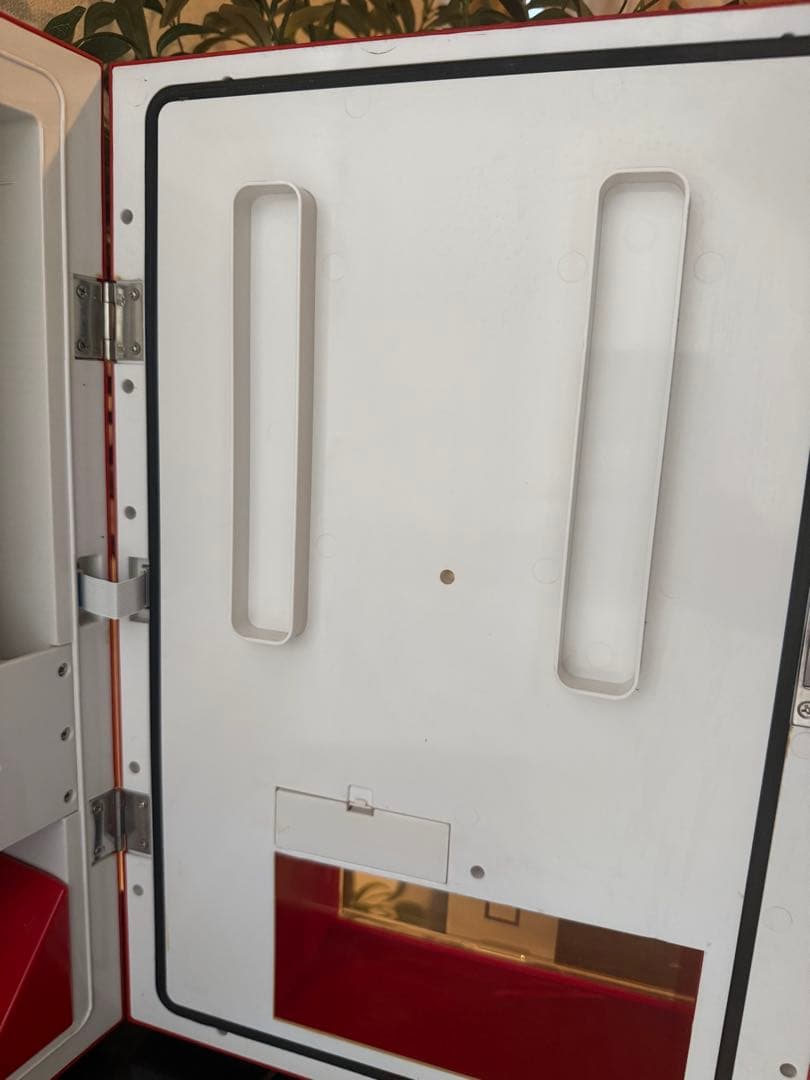 【最終値下げ】マサオコーポレーション 自動販売機型保冷庫(赤) MSO-016R