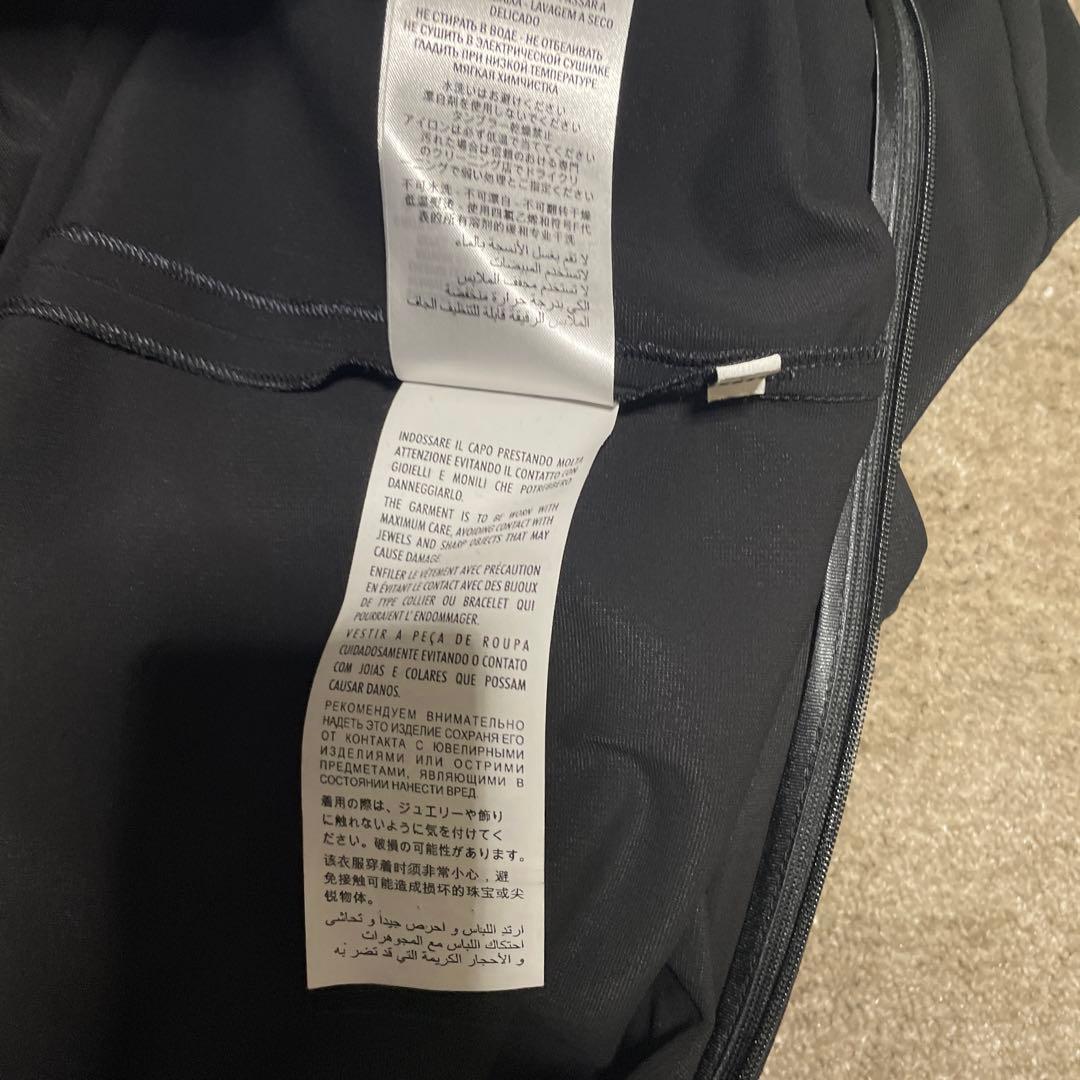 グッチ　ワンピース　パールロゴ入り　ブラックLサイズ