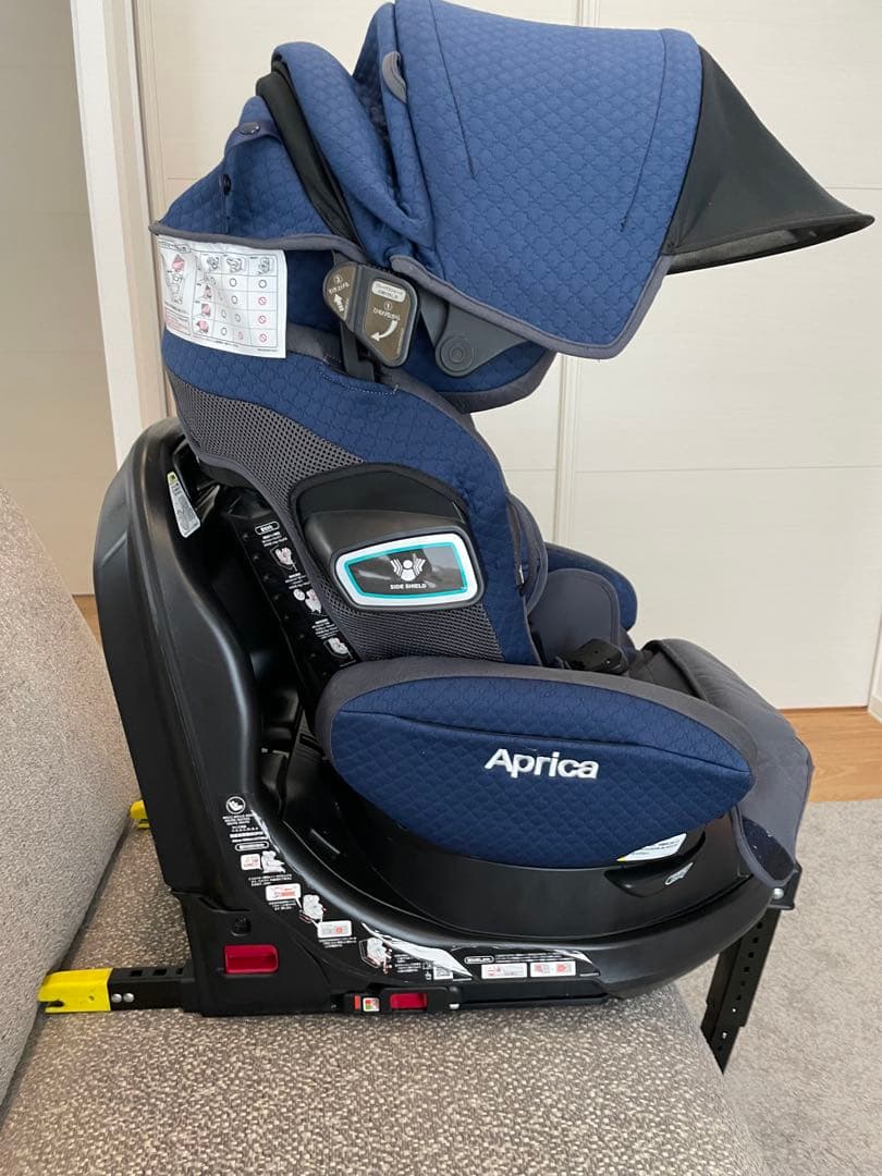 Aprica (アップリカ) 回転式 チャイルドシート フラディア グロウ
