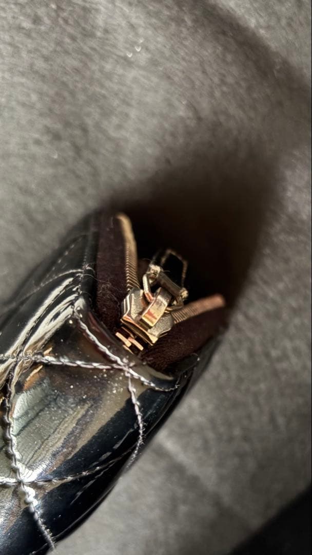 CHANEL ブラック パテントレザー 長財布