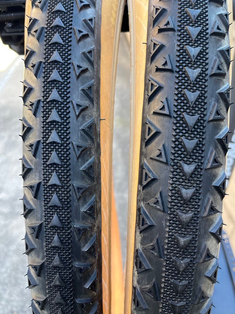 ★ULTRADYNAMICO* rose 650B 47.99 × 2本セット