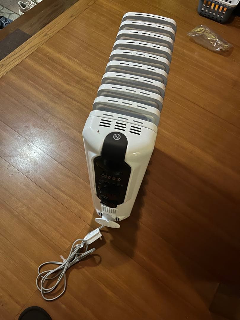 デロンギ　アミカルド　オイルヒーター