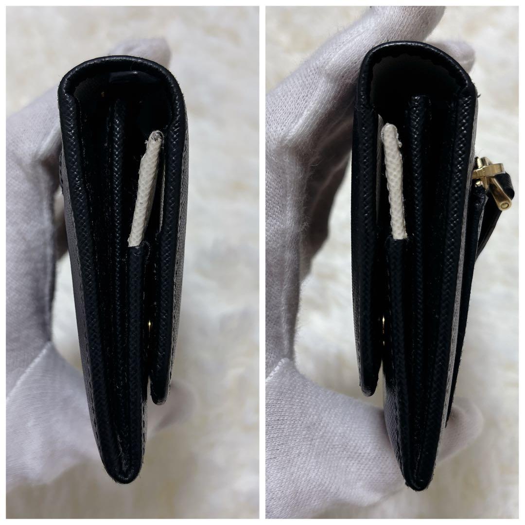 美品✨プラダ バイカラー フラップ 長財布 サフィアーノ ゴールド金具 黒 白