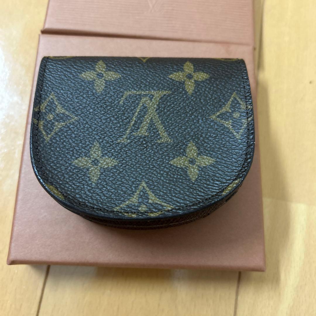 【新品未使用】LOUISVUITTONモノグラム ケース　箱袋付き