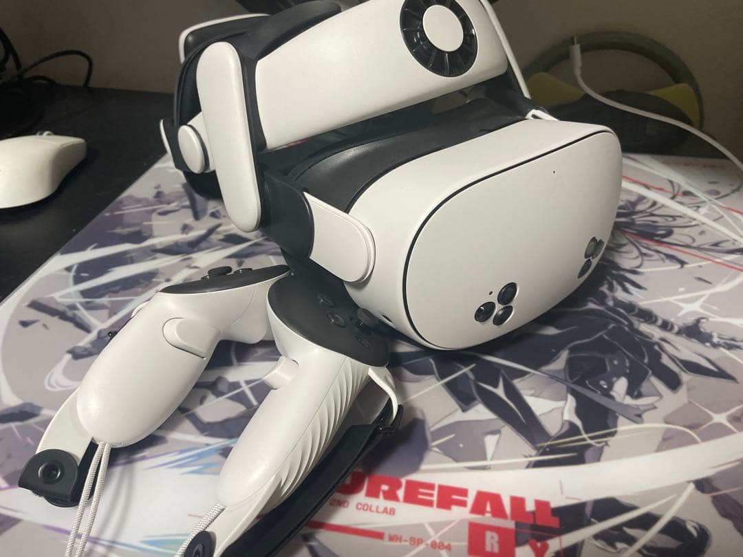 Quest 3S +スターターキット(BoboVR S3他)4点セット